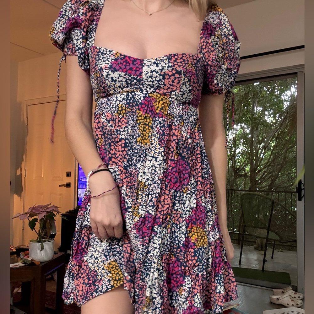 Vibrant Floral Mini Dress with Puff Sleeves